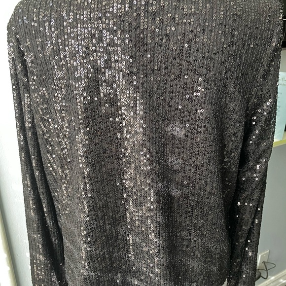 Elegant Black Sequin Women's Top. Perfect to ring in New year’s evening. - Picture 4 of 6